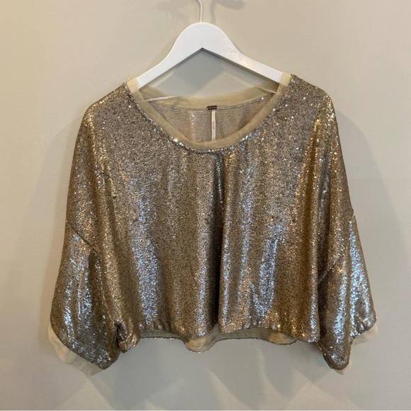 FREE PEOPLE Champagne Dreams Gold Sequined Oversized Cropped Top Size Small - Picture 1 of 5